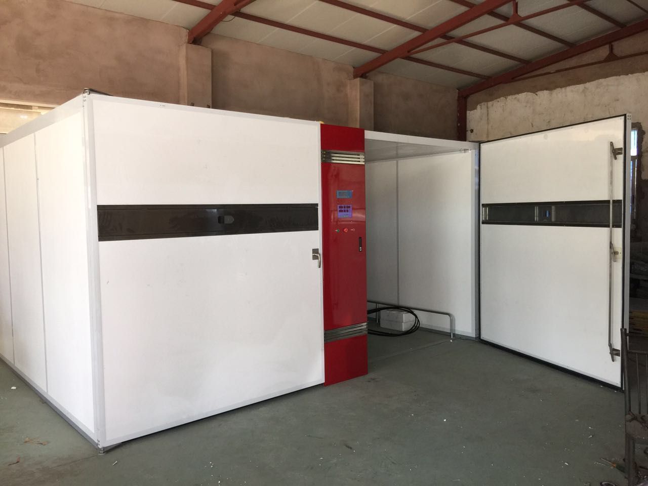 Blog perusahaan terbaru tentang Meningkatkan Tingkat Penetasan di Iklim Tropis: Rahasia Teknologi CO2 & Pendingin ELT-57600S