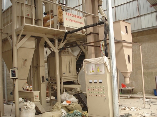 Beli 1.5th Cattle Feed Pellet Production Line Mesin Pakan Unggas Otomatis online manufacture